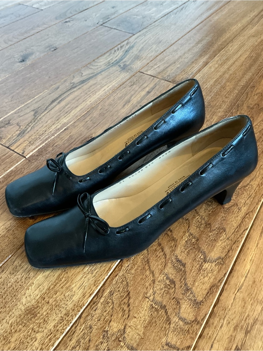 Vintage Salvatore Ferragamo Boutique Black Leather Heels, Black Stitch, 8.5